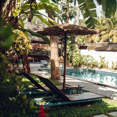 Paddlecult Surf Retreat Bed & Breakfast Varkala Exterior photo