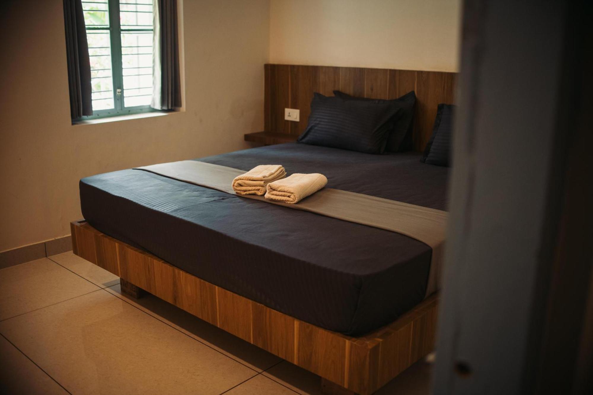 Paddlecult Surf Retreat Bed & Breakfast Varkala Exterior photo