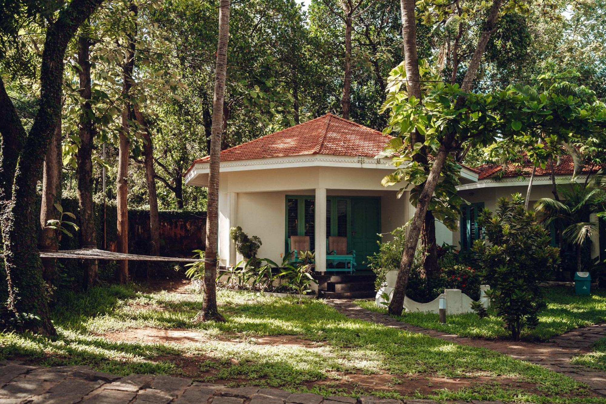 Paddlecult Surf Retreat Bed & Breakfast Varkala Exterior photo